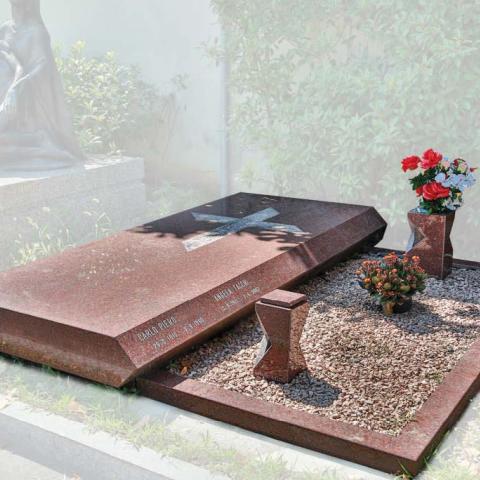 realizzazione monumenti funebri